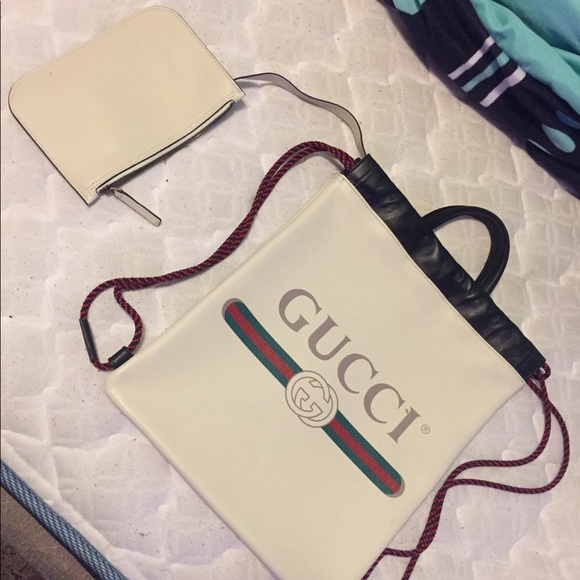 Draw string Gucci bag - Picture 4 of 4
